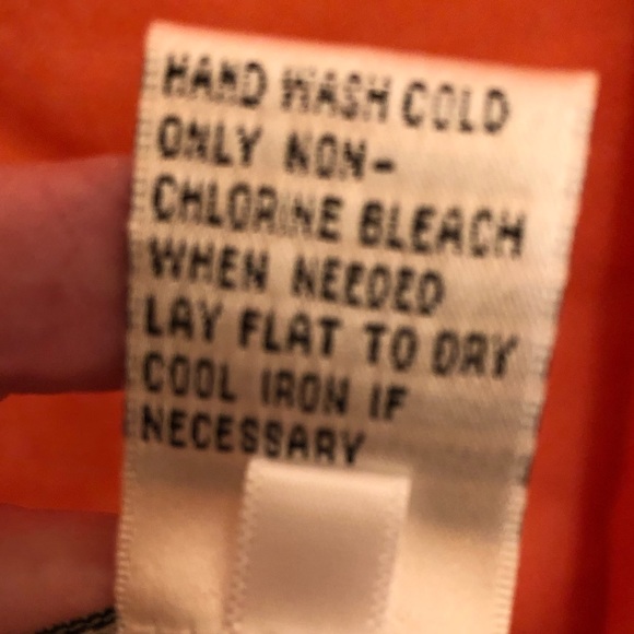 NWOT-CORAL-WINTER SILKS PASHMINA 75% SILK  25% Cashmere. - Picture 3 of 4